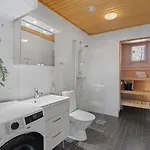 Saunallinen Kaksio 53 M2 Meren Laeheisyydessae *