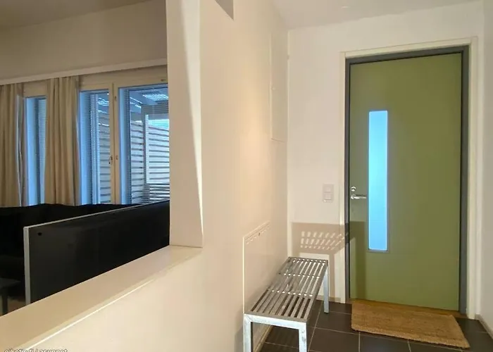 Saunallinen Kaksio 53 M2 Meren Laeheisyydessae * Коккола